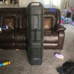 Heavy duty travel case for golf clubs